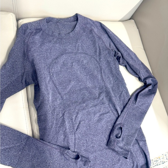 Lululemon Women’s Swiftly Tech Long-Sleeve Shirt, Size 4, Nightfall colour - Picture 4 of 6